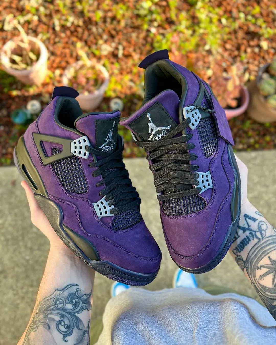 travis scott friends and family jordan 4 brown